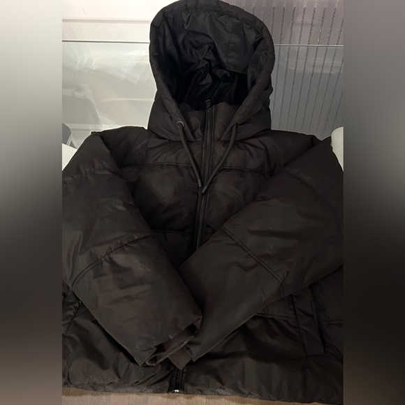ZARA-Women’s Black Winter Puffer Jacket - Picture 2 of 3